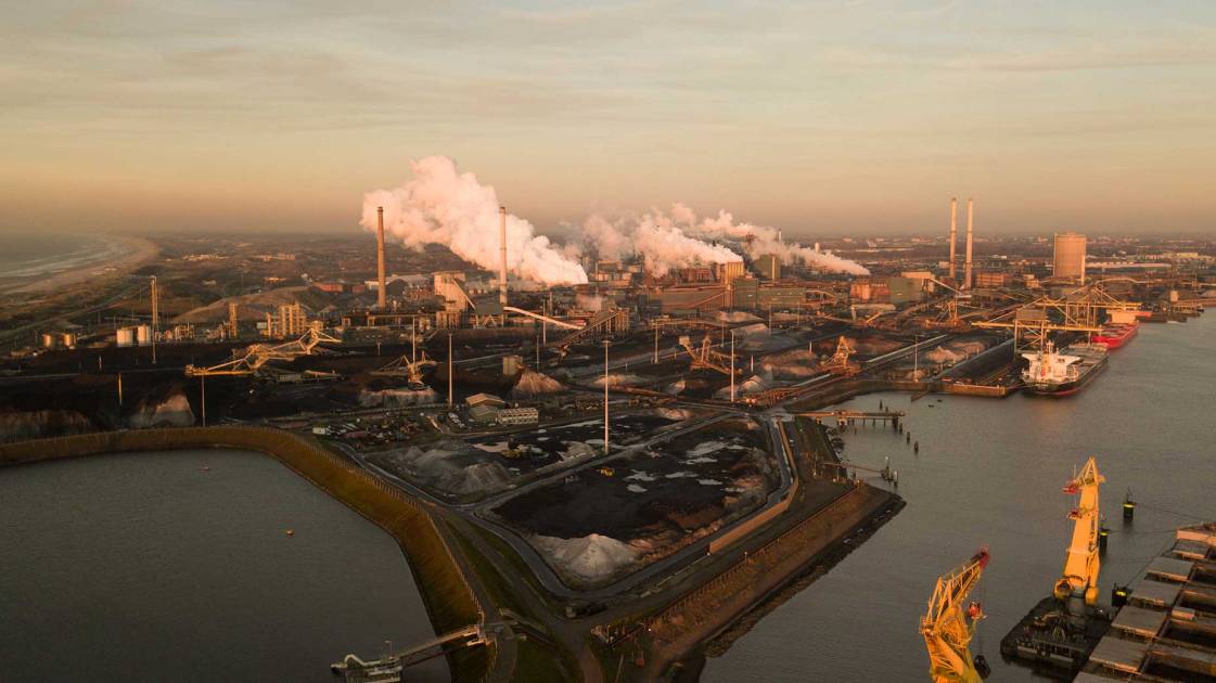 2023'te Tata Steel IJmuiden'ın Altıncı Yüksek Fırının Kapatılması Hollanda'nın Çelik Üretiminde Düşüşe Neden Oldu