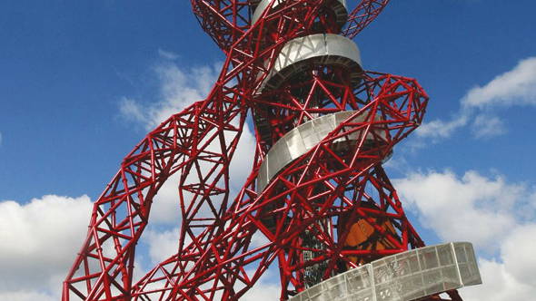 Londra’da İnşa Edilen ArcelorMittal Anıtı Tamamlandı