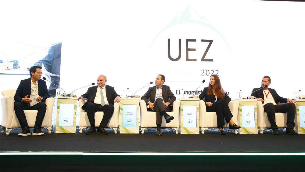 UEZ 2022'nin ikinci günü Fransa Eski Cumhurbaşkanı François Hollande konuşması ile başladı